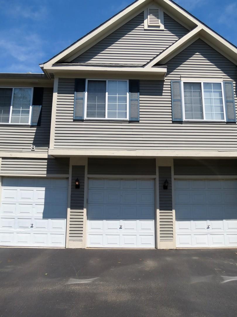 272 Windsor Ct. #B, South Elgin, IL 60177