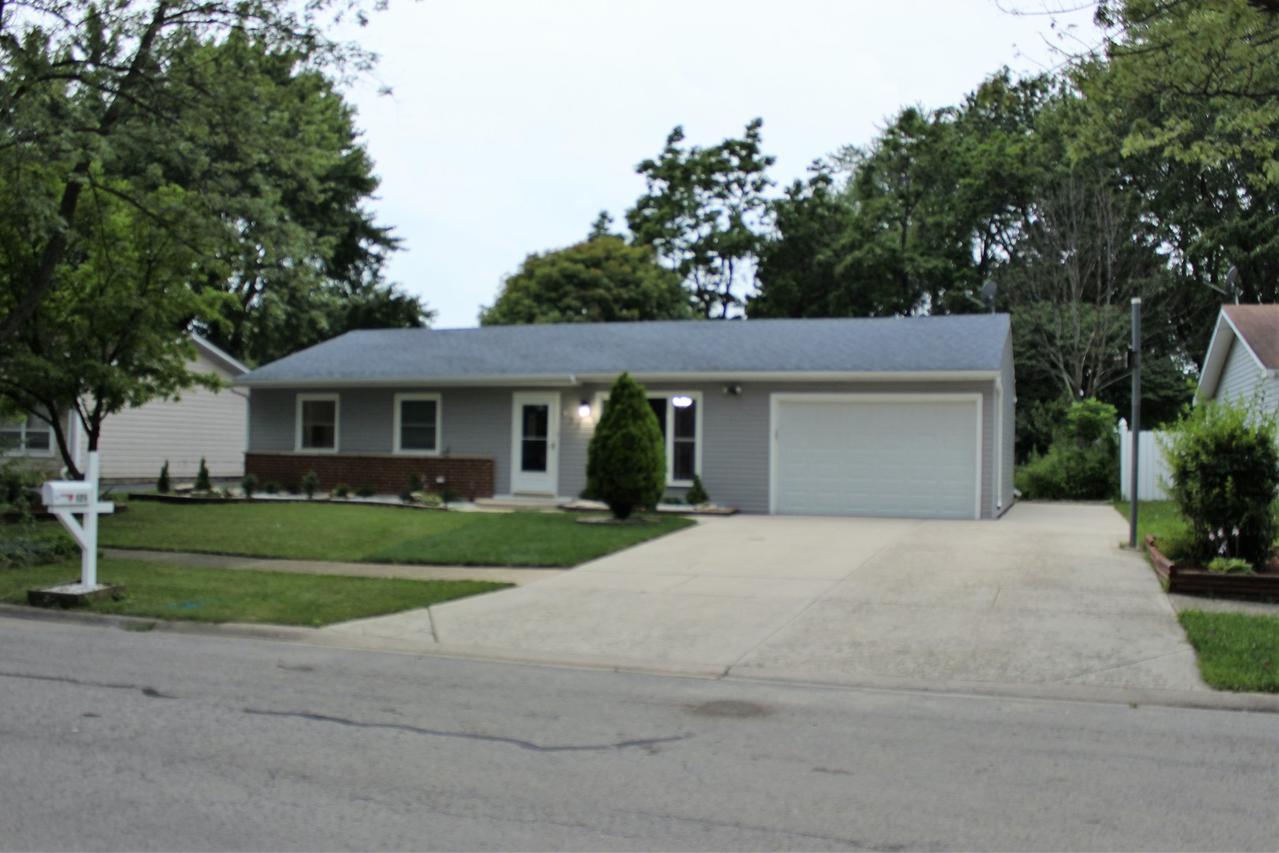 121 Larchmont Way, Bolingbrook, IL 60440