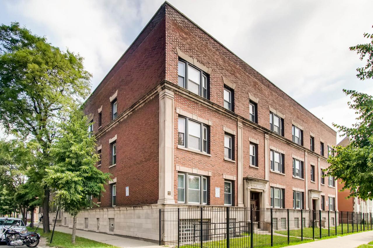 4358 W Washington Blvd. #203, Chicago, IL 60624
