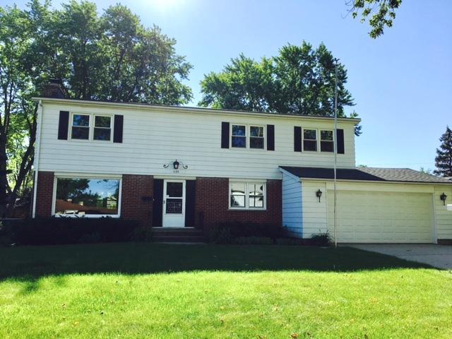 1135 Hewitt Dr., Des Plaines, IL 60016