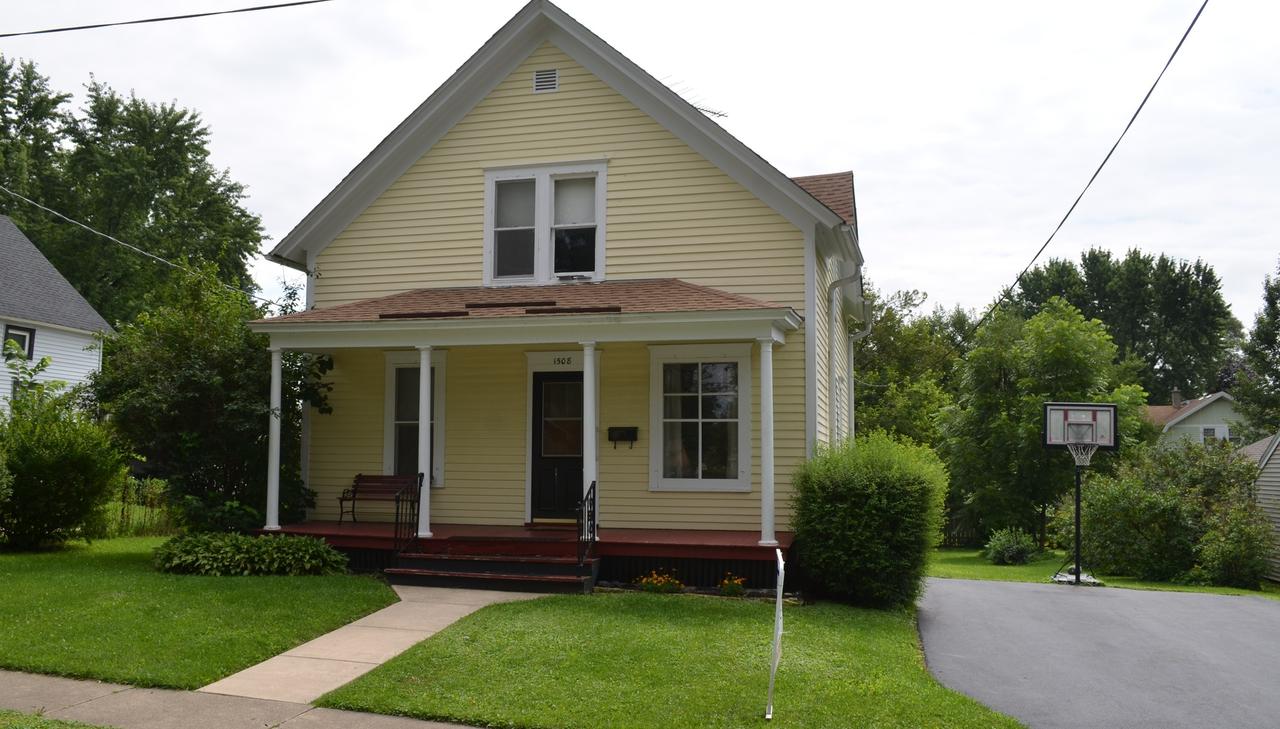 1508 Park St., Mchenry, IL 60050