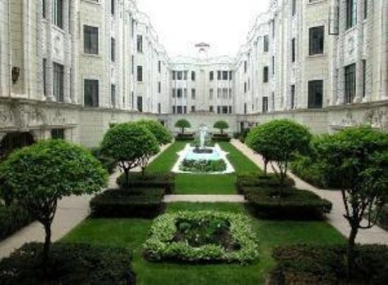 7350 N Ridge Blvd. #22C, Chicago, IL 60645