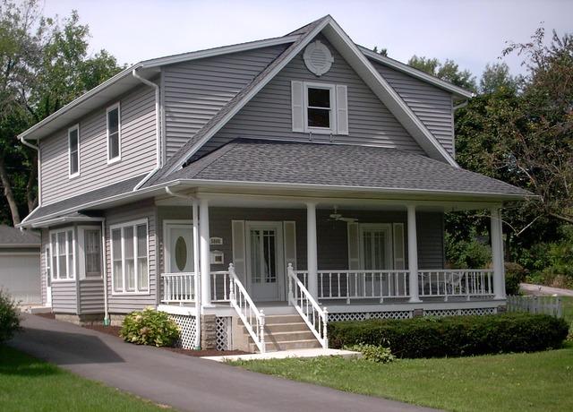 5800 Webster St., Downers Grove, IL 60516