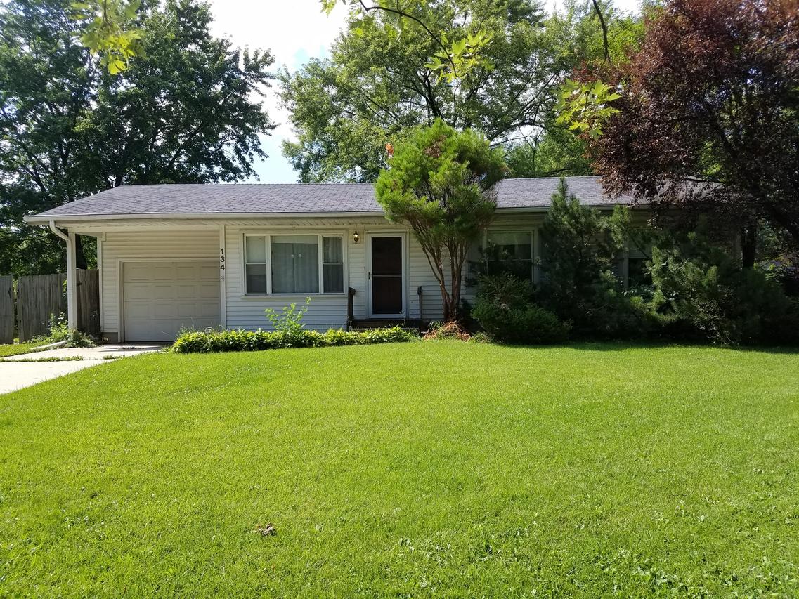 30W134 Bruce Ln., Naperville, IL 60563