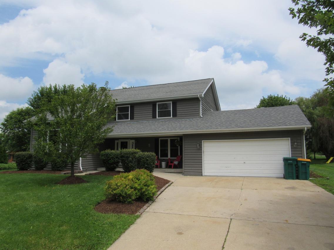 39W198 Chisholm Tr., Elgin, IL 60124