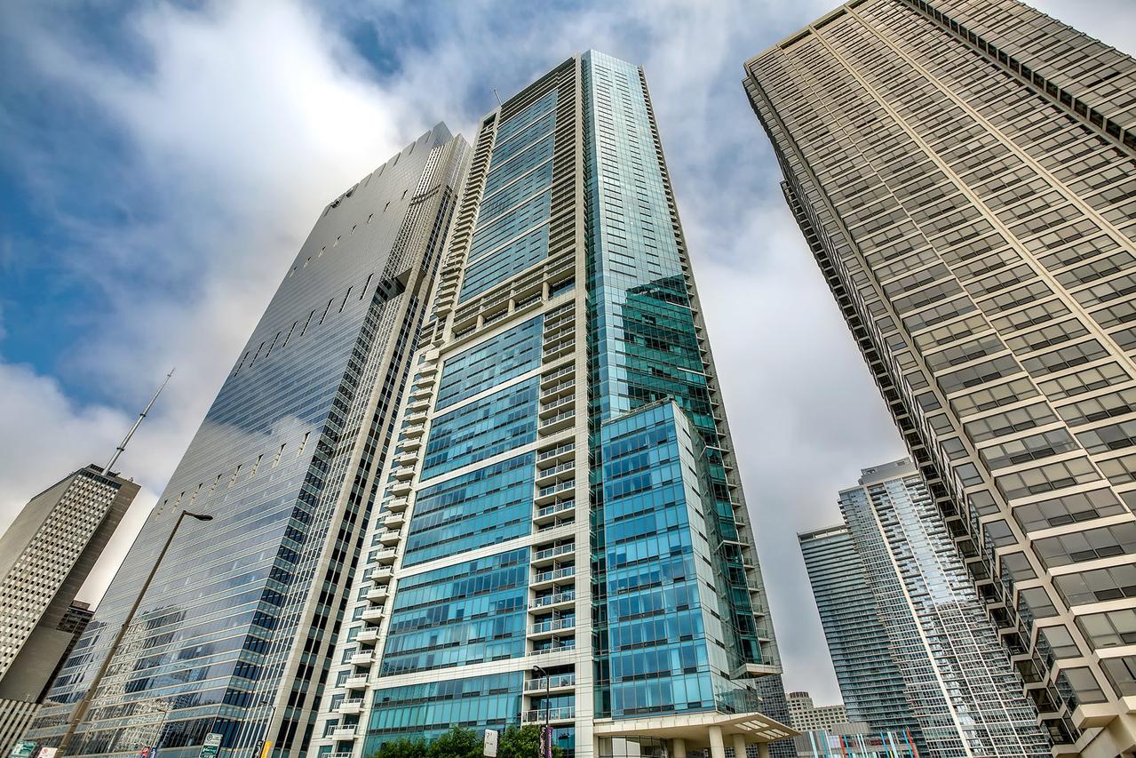 340 E Randolph St. #5502, Chicago, IL 60601