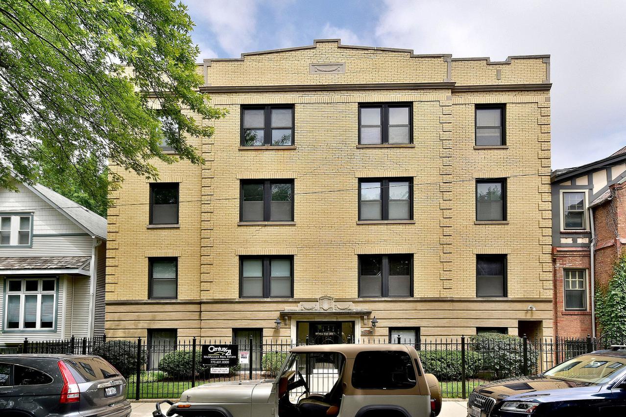 1746 W Henderson St. #2, Chicago, IL 60657