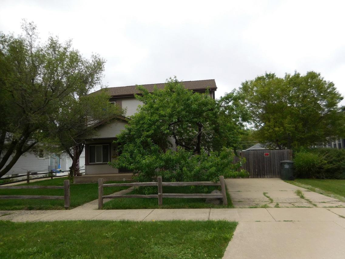 1356 Wicke Ave., Des Plaines, IL 60018
