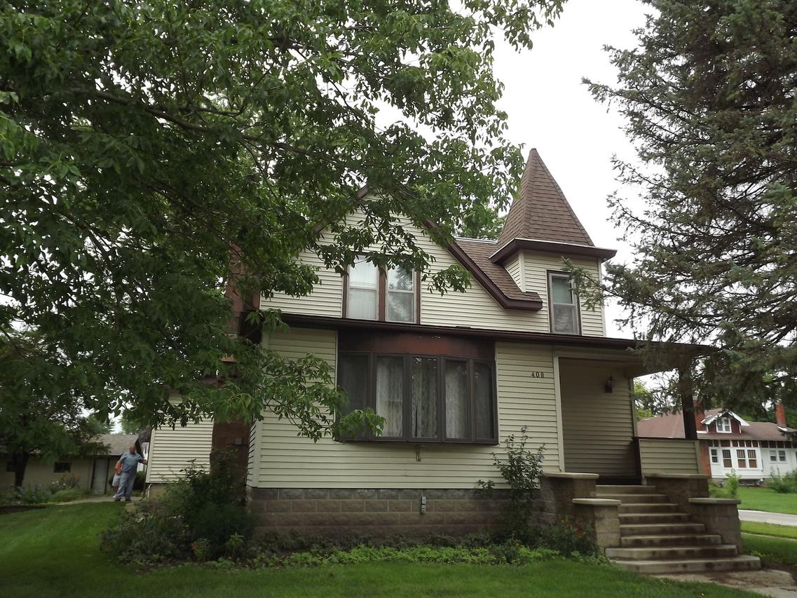 408 S Green St., Piper City, IL 60959