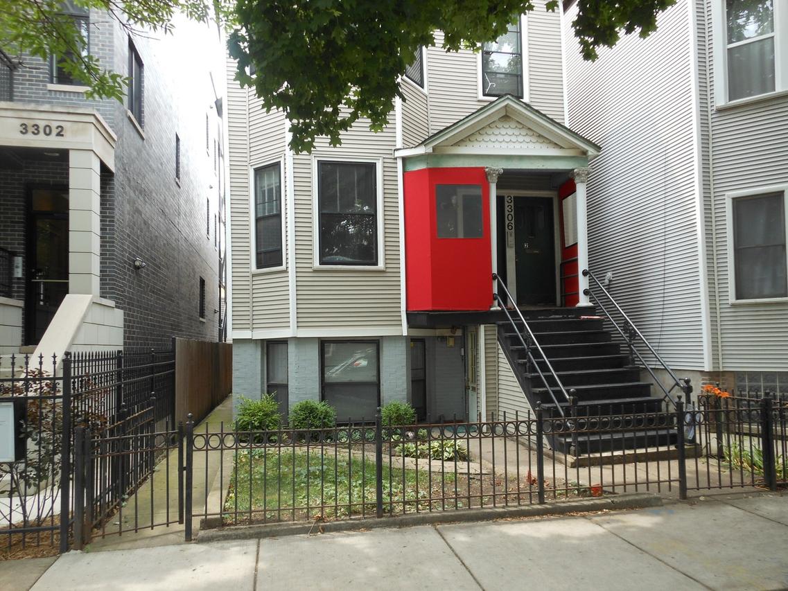 3306 N Racine Ave., Chicago, IL 60657
