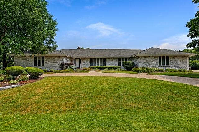 10S675 Glenn Dr., Burr Ridge, IL 60527