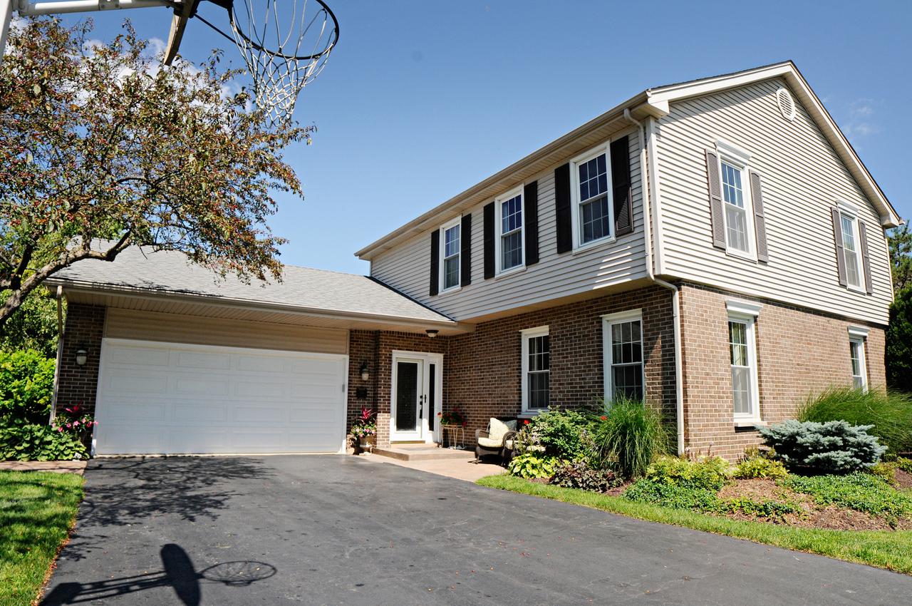 336 Carmelhead Ln., Schaumburg, IL 60193