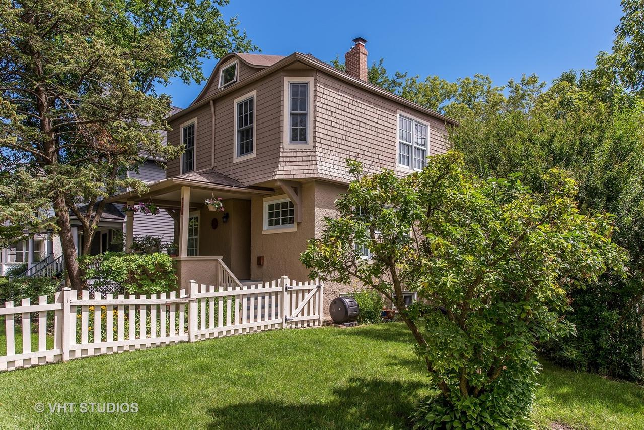 1057 Linden Ave., Wilmette, IL 60091