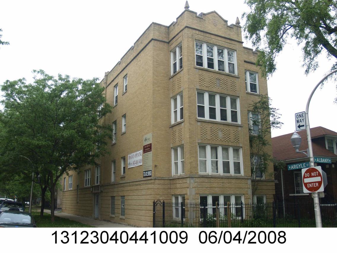 3104 W Argyle St. #2, Chicago, IL 60625