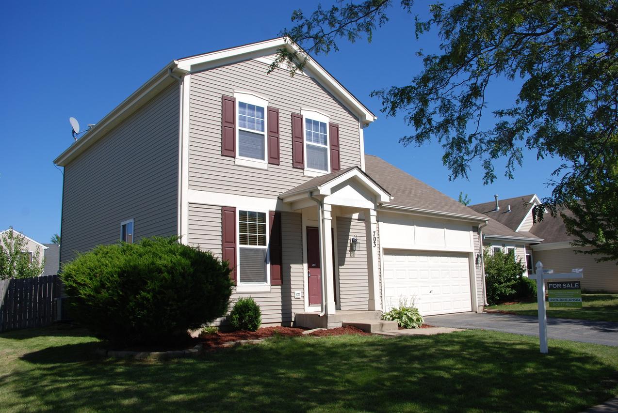 703 Bluebird Dr., Bolingbrook, IL 60440