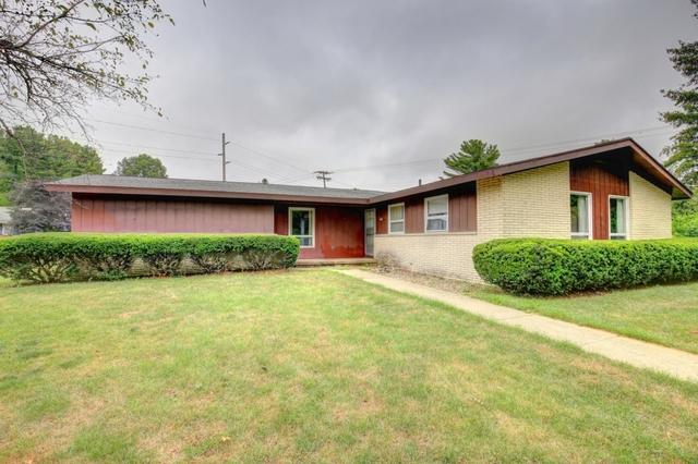10 O Connor Ct., Champaign, IL 61821