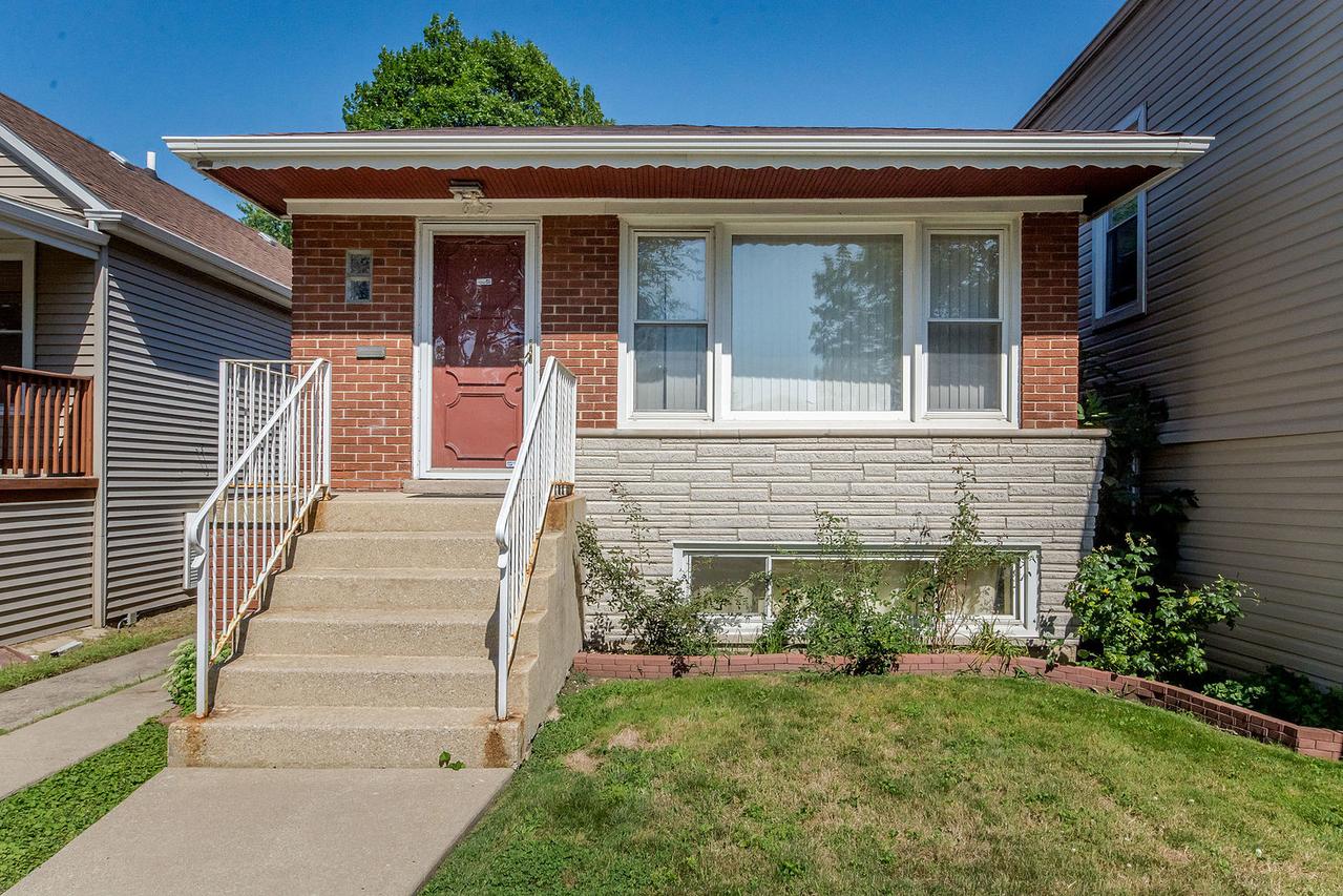 8725 S Luella Ave., Chicago, IL 60617