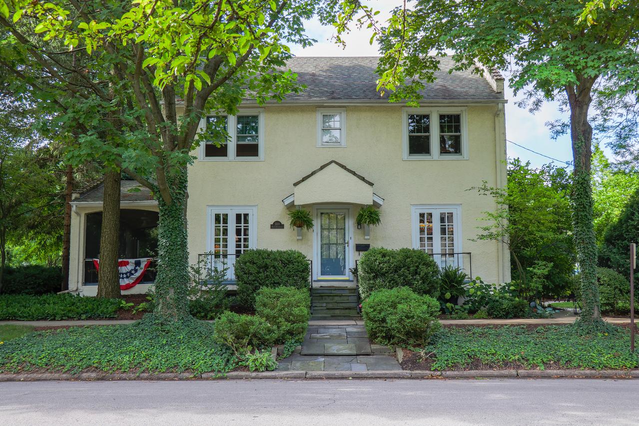 300 S Catherine Ave., La Grange, IL 60525