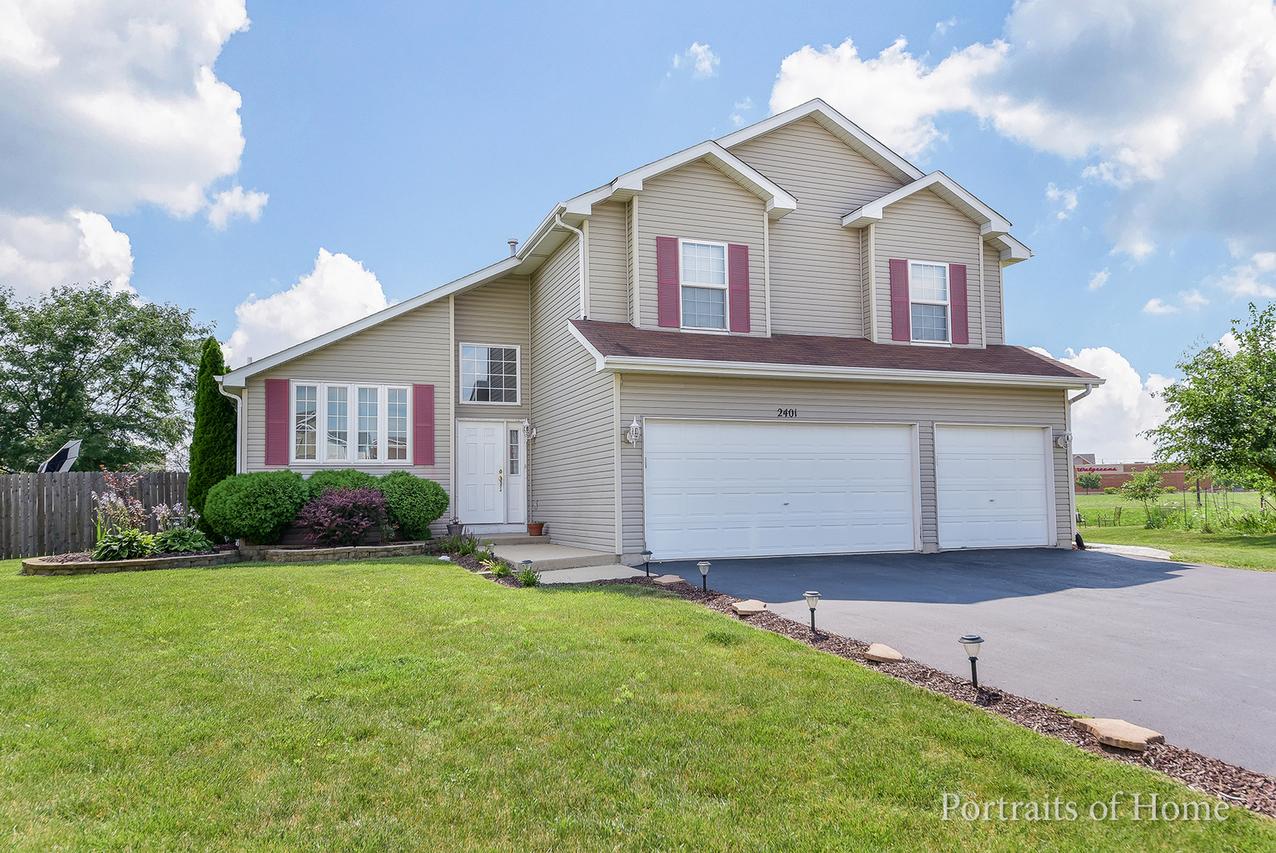 2401 Red Oak Ct., Plainfield, IL 60586