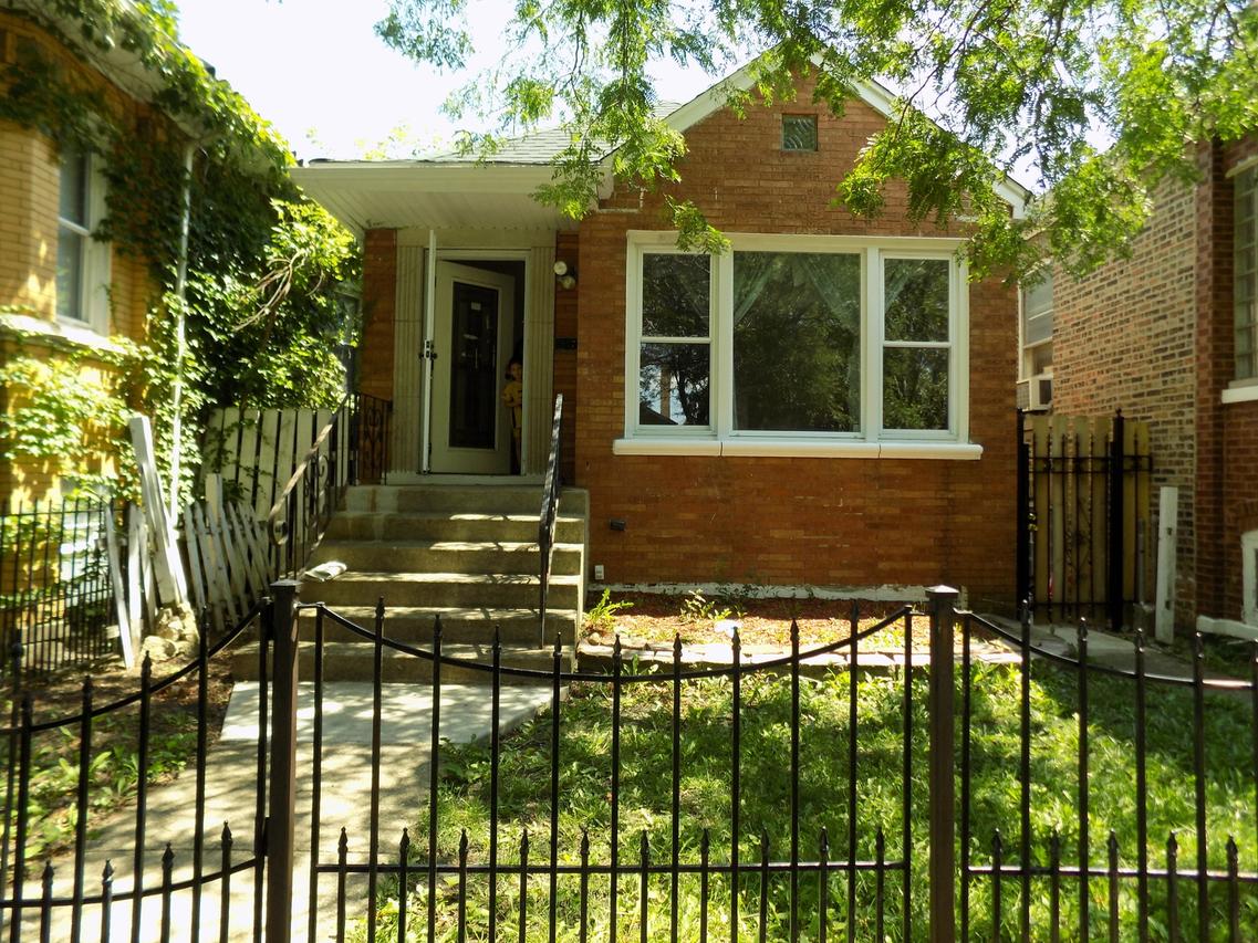 6605 S Albany Ave., Chicago, IL 60629