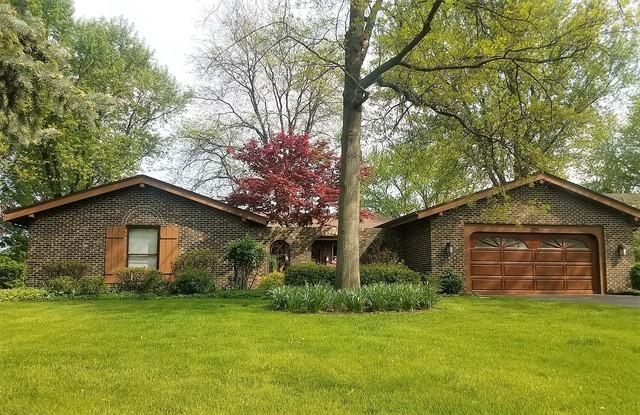 1205 Lake Shore Dr., Barrington, IL 60010