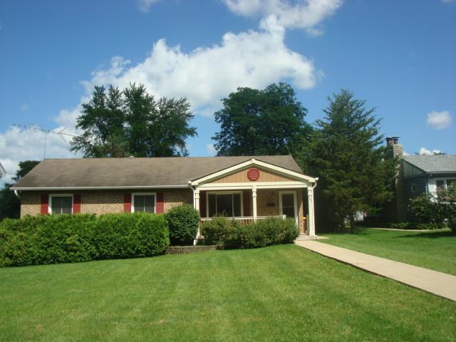 221 Glen Ave., Crystal Lake, IL 60014