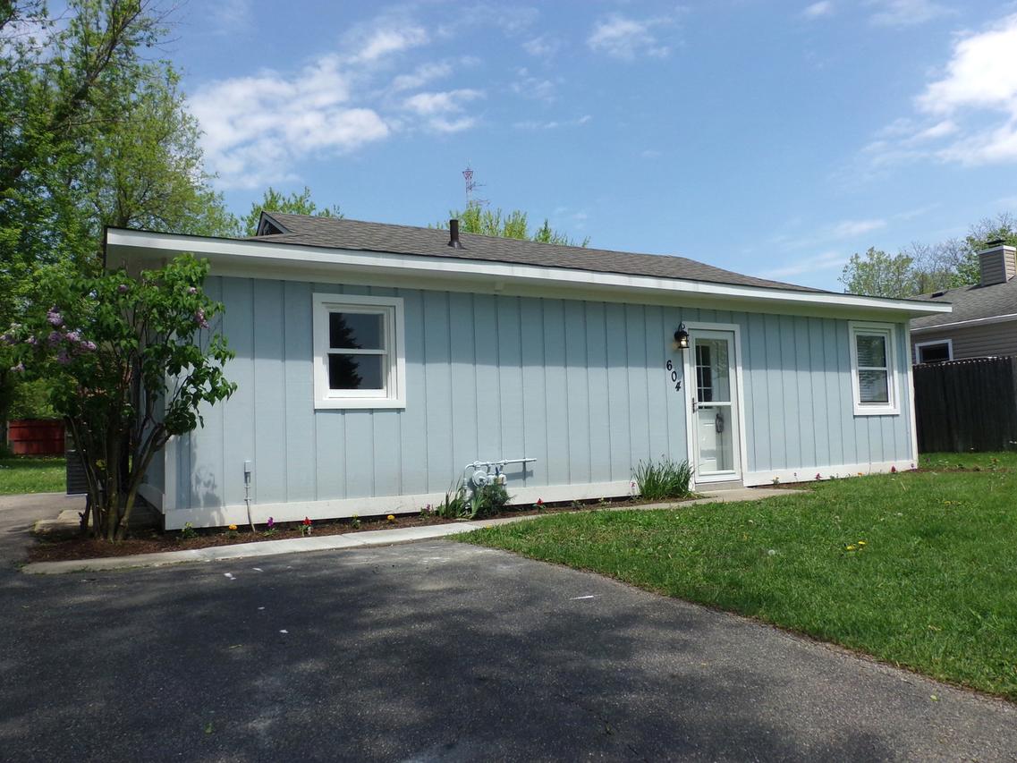 604 Columbus St., Mchenry, IL 60051