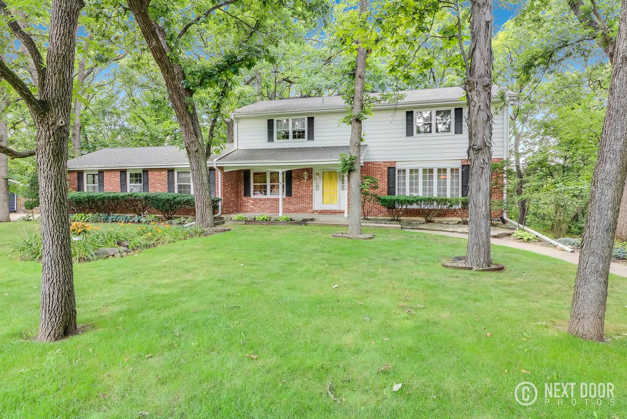 22206 S Eastcliff Dr., Joliet, IL 60404