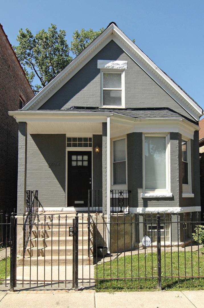 3424 W Carroll Ave., Chicago, IL 60624