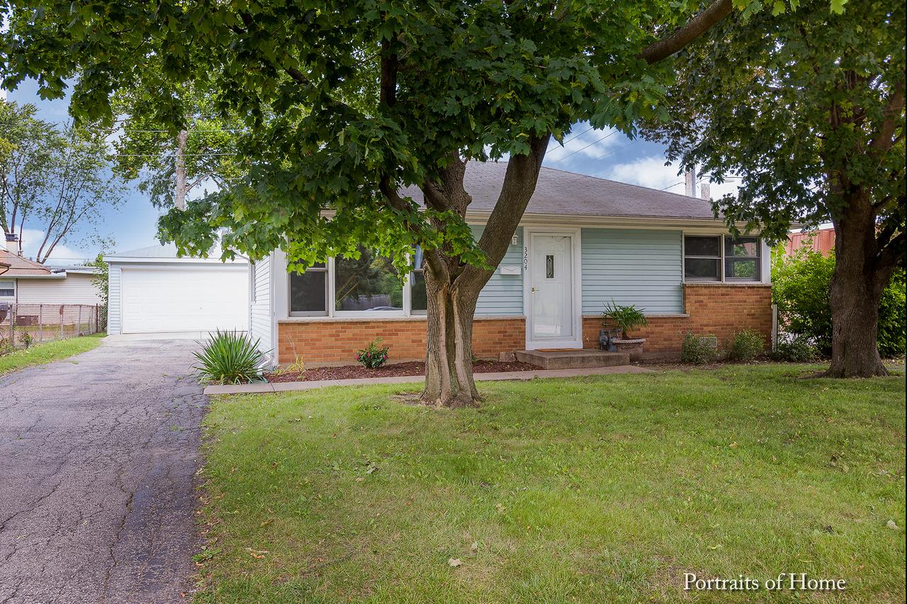 3204 Central Rd., Rolling Meadows, IL 60008