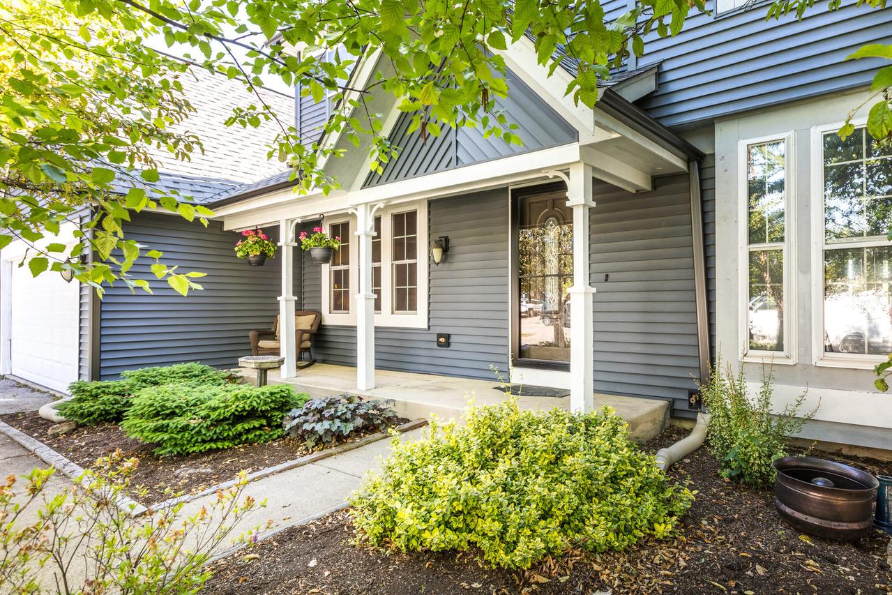 1197 Morning Glory Ln., Bartlett, IL 60103