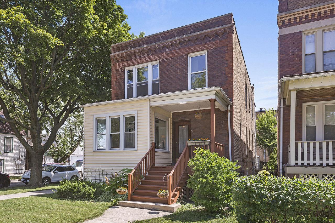 3757 N St Louis Ave., Chicago, IL 60618