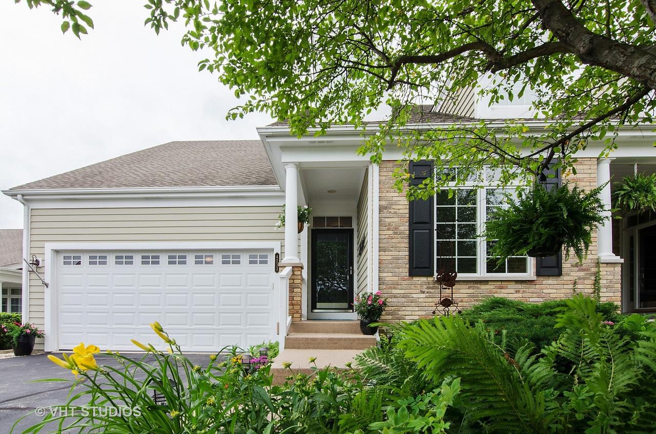4233 Weatherstone Rd., Crystal Lake, IL 60014