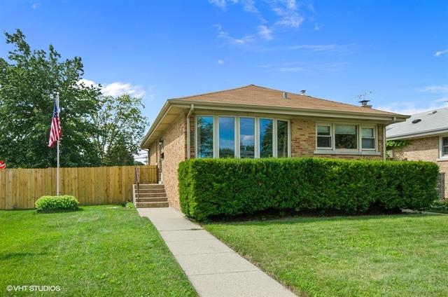 4939 Elm St., Skokie, IL 60077