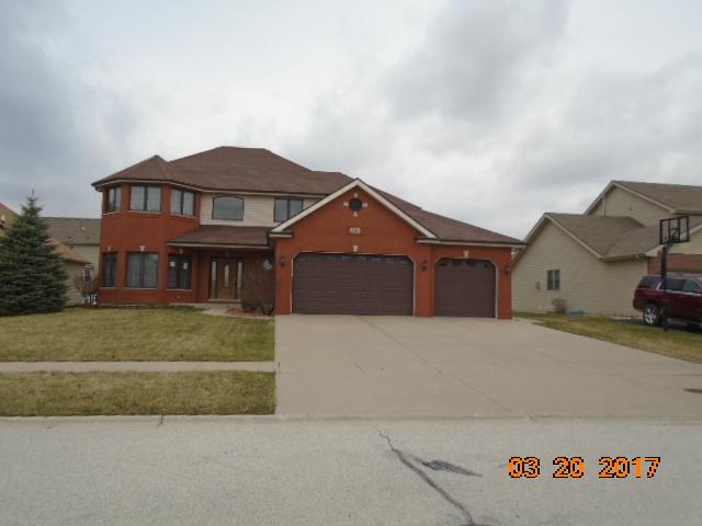 305 Maple St., Beecher, IL 60401