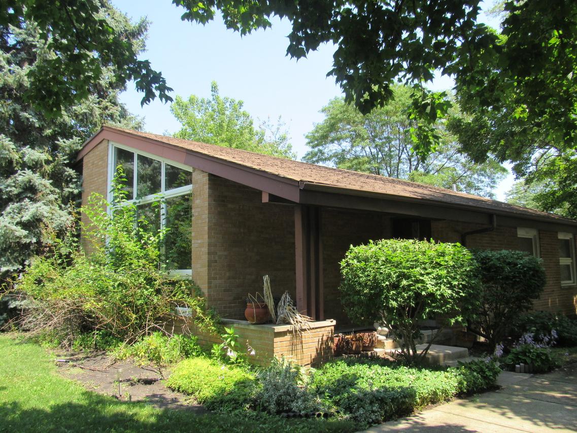 3322 Manor Ct., Evanston, IL 60203