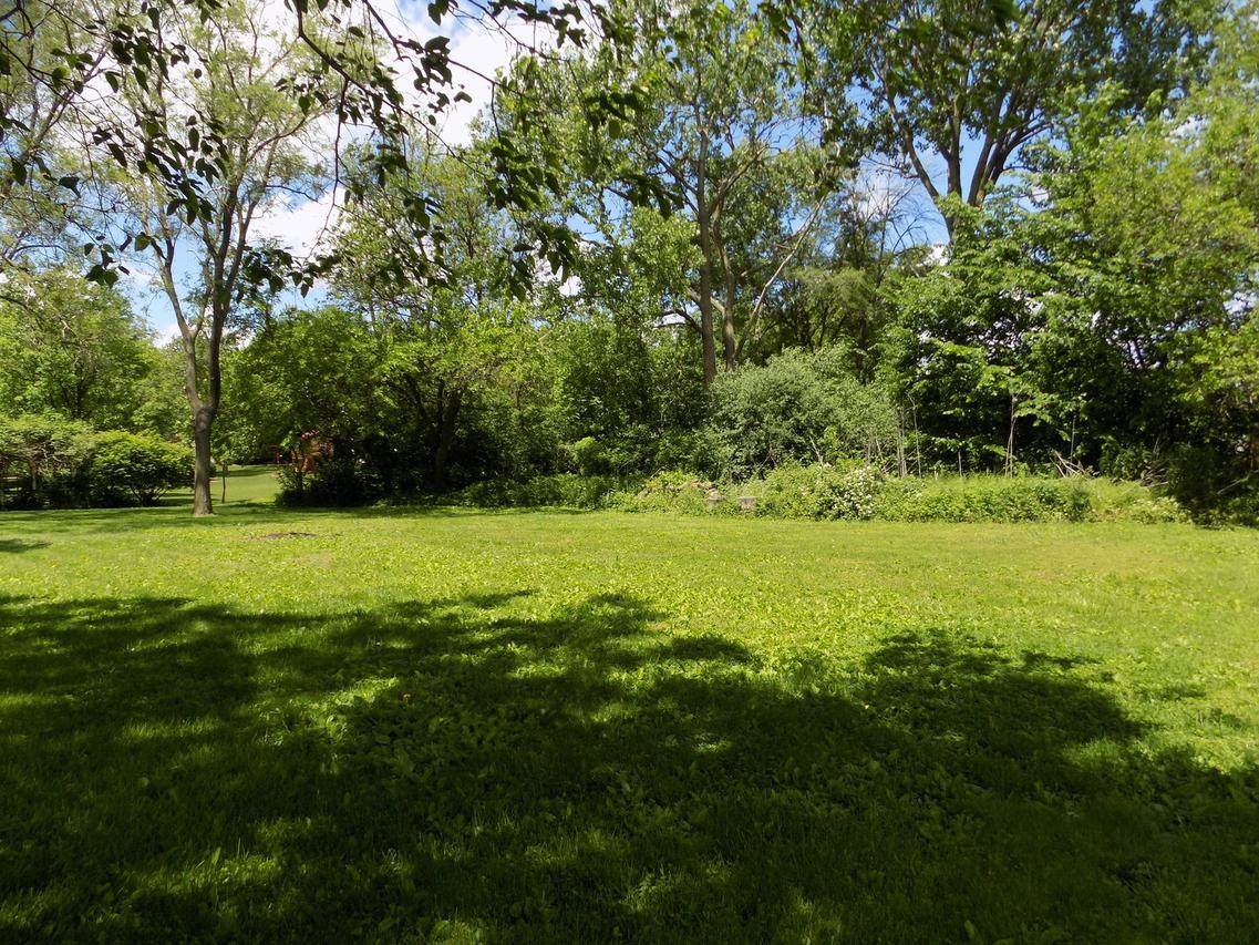 550 1/2 4th St., Lemont, IL 60439