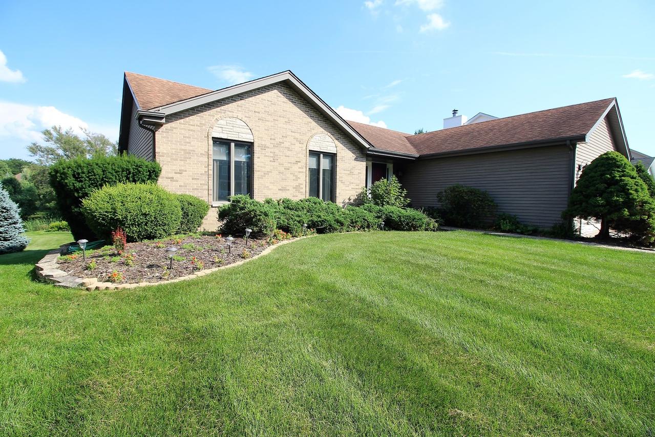 1837 Heather Rd., Geneva, IL 60134