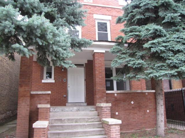 6149 S Rockwell St., Chicago, IL 60629