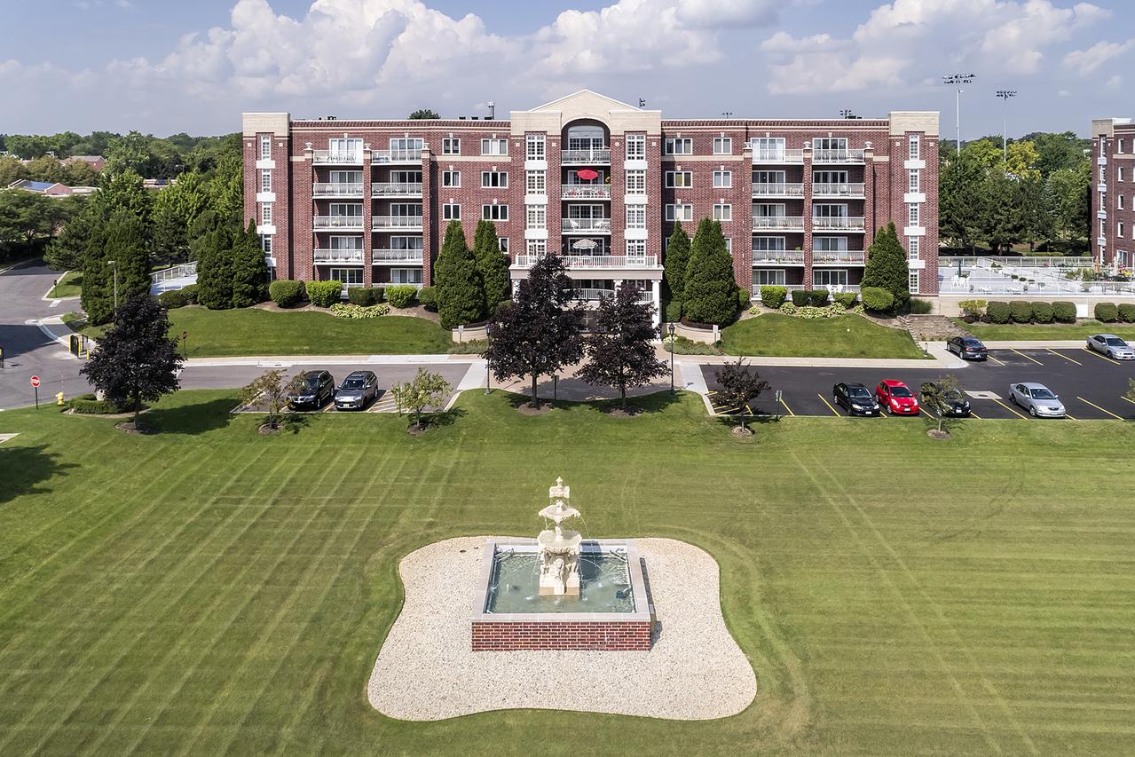 7071 W Touhy Ave. #203, Niles, IL 60714