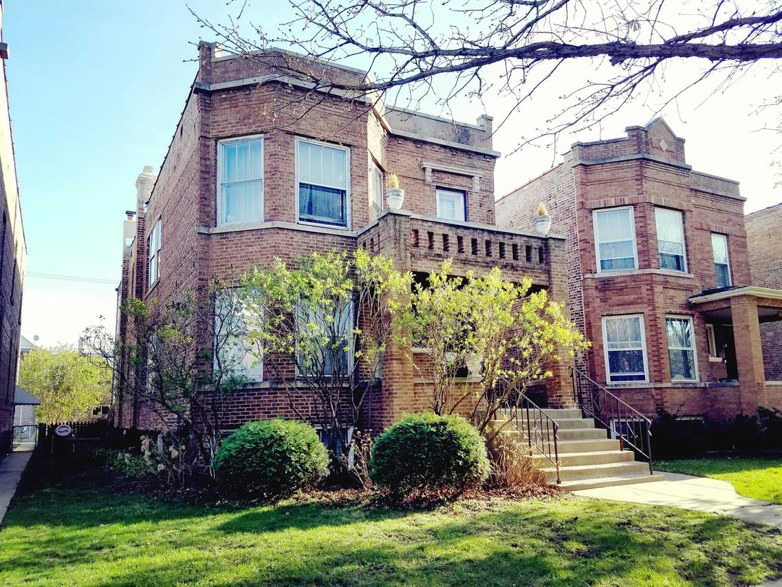 5219 W Hutchinson St., Chicago, IL 60641