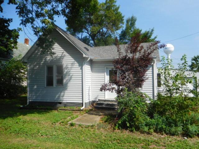 148 W Wing St., Bement, IL 61813