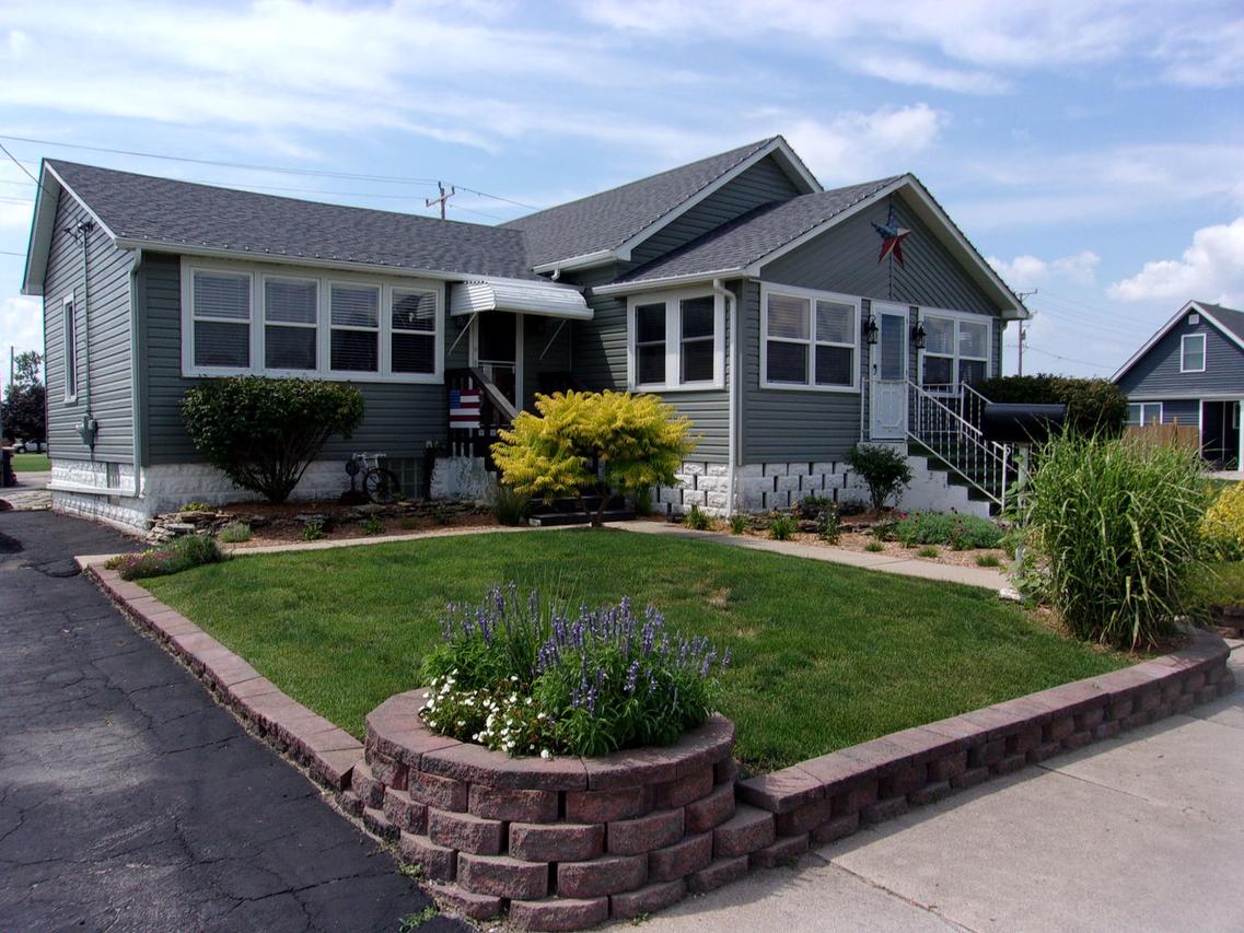 1160 S Broadway St., Coal City, IL 60416