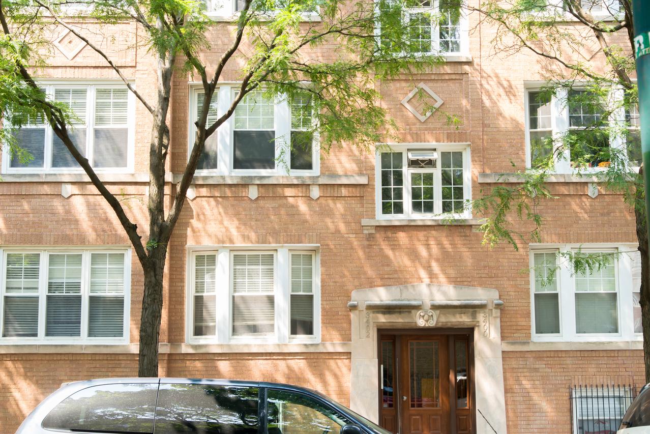 3402 W Sunnyside Ave. #2, Chicago, IL 60625