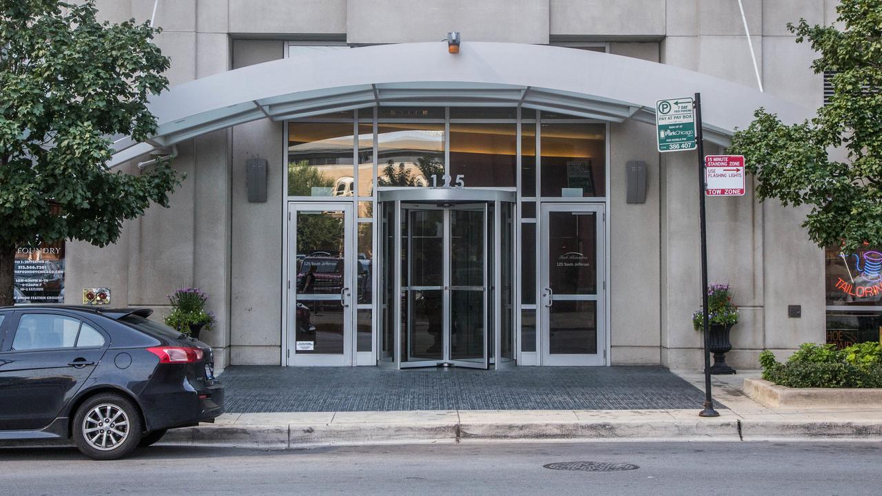 125 S Jefferson St. #1508, Chicago, IL 60661