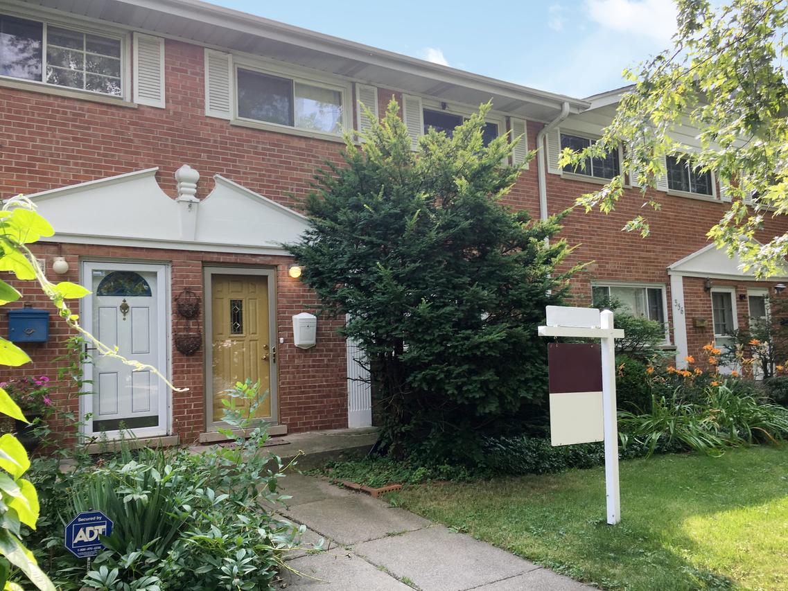 358 Skokie Ct., Wilmette, IL 60091