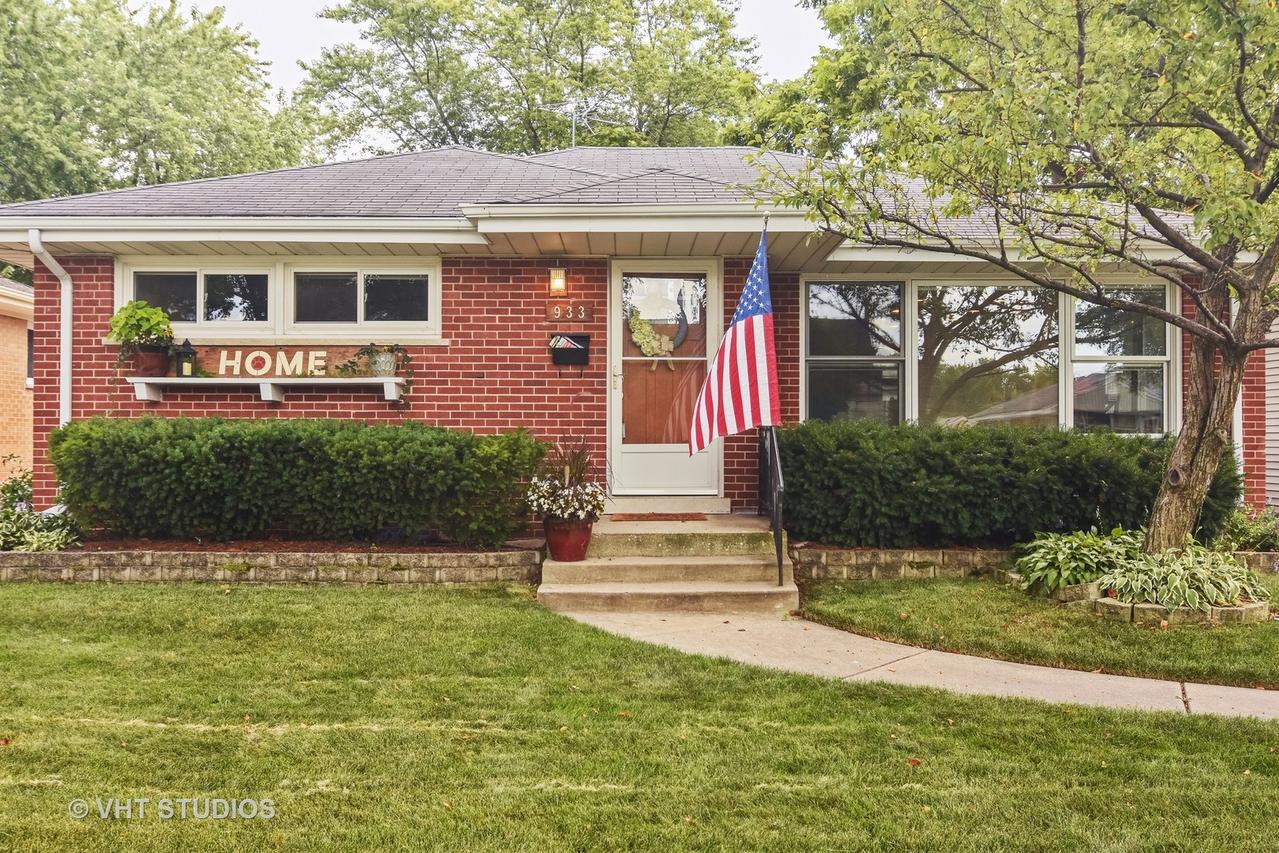 933 N Ridge Ave., Arlington Heights, IL 60004