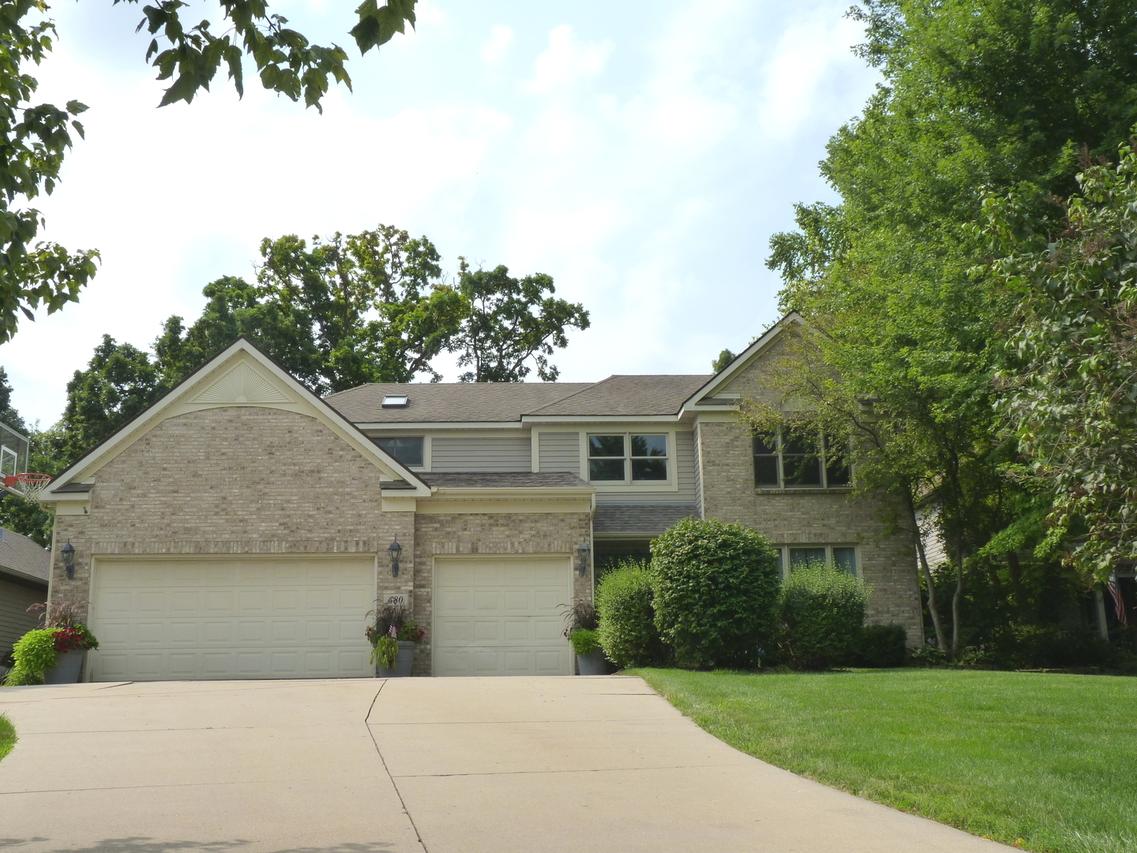 680 Wood Creek Dr., Antioch, IL 60002