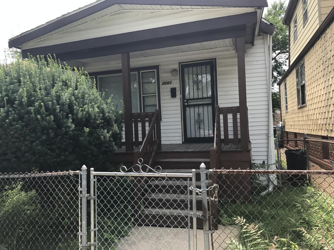 2041 W 68th Pl., Chicago, IL 60636