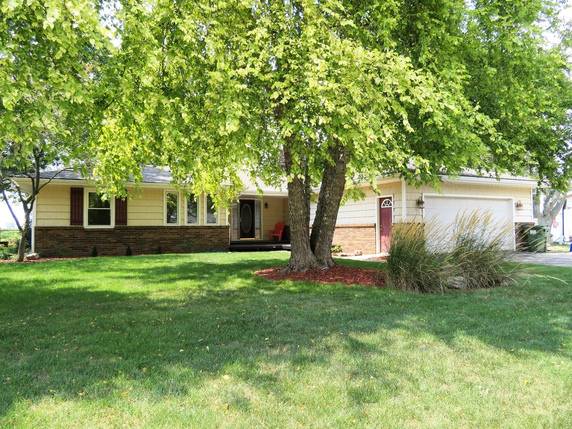 1639 County Road 500 E, Champaign, IL 61822